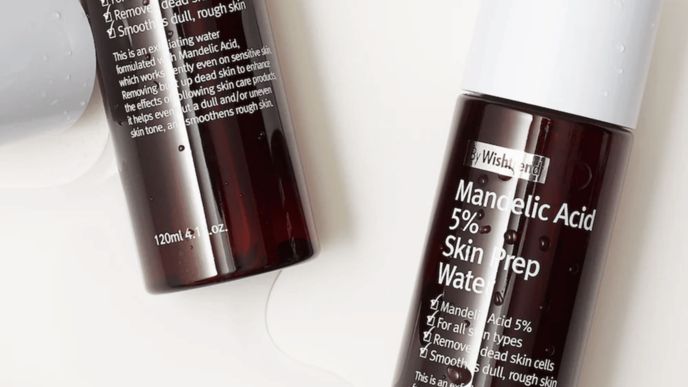 By Wishtrend Mandelic Acid 5% Skin Prep Water är en mild exfolierande toner som passar alla hudtyper, även känslig hud. Med 5% mandelsyra avlägsnar den döda hudceller, jämnar ut hudtonen och förbättrar hudens textur för en strålande finish.